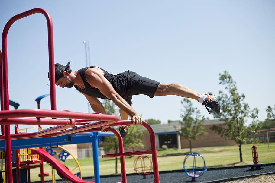 grip-pressing-movement-jungle-gym.jpg